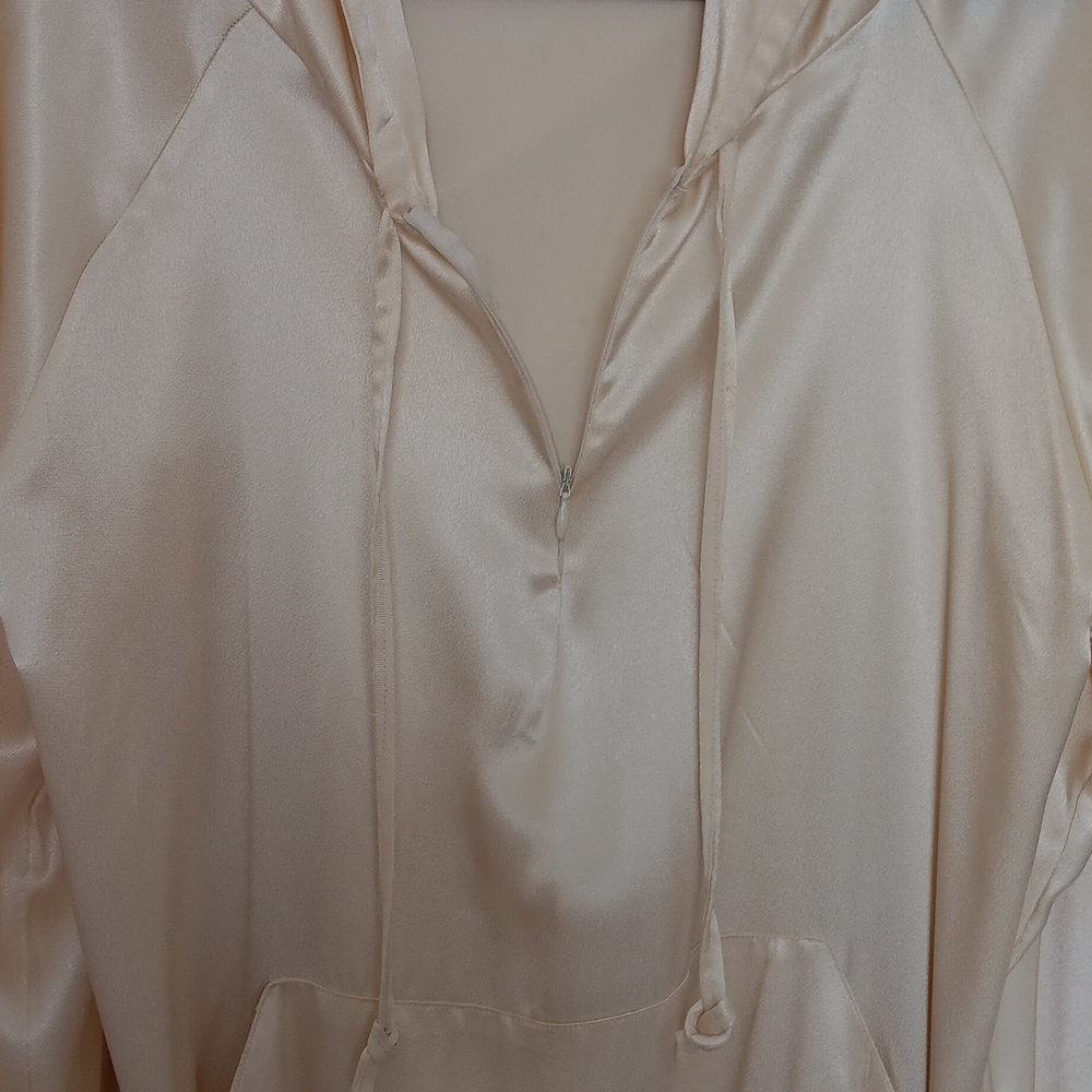 Vintage Cream Satin Pullover Hooded Sweatshirt.Size L - Picture 5 of 14